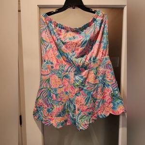 Lilly Pulitzer XL pull on cover up
